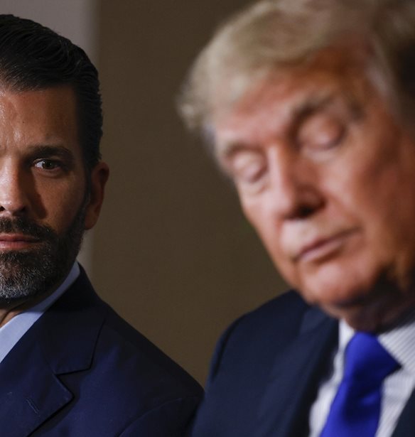 &#x397; &#x3B1;&#x3BC;&#x3AE;&#x3C7;&#x3B1;&#x3BD;&#x3B7; &#x3C3;&#x3C4;&#x3B9;&#x3B3;&#x3BC;&#x3AE; &#x3C4;&#x3BF;&#x3C5; Donald Trump Jr | &#x3A3;&#x3C4;&#x3BF; &#x3AF;&#x3B4;&#x3B9;&#x3BF; &#x3C0;&#x3AC;&#x3C1;&#x3C4;&#x3B9; &#x3BC;&#x3B5; &#x3C4;&#x3B7;&#x3BD; &#x3BD;&#x3C5;&#x3BD; &#x3BA;&#x3B1;&#x3B9; &#x3C4;&#x3B7;&#x3BD; &#x3C0;&#x3C1;&#x3CE;&#x3B7;&#x3BD; &#x3C3;&#x3CD;&#x3BD;&#x3C4;&#x3C1;&#x3BF;&#x3C6;&#x3CC; &#x3C4;&#x3BF;&#x3C5;