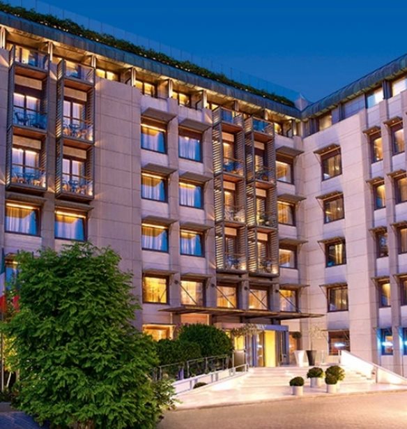 Time to jingle &amp; mingle for Christmas!