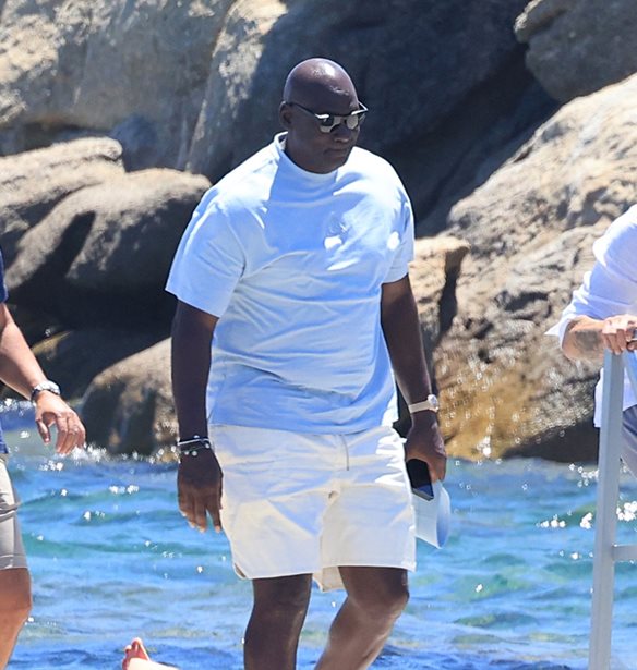 Michael Jordan &amp; Yvette Prieto | &#x396;&#x3BF;&#x3C5;&#x3BD; &#x3C4;&#x3BF;&#x3BD; &#x3AD;&#x3C1;&#x3C9;&#x3C4;&#x3AC; &#x3C4;&#x3BF;&#x3C5;&#x3C2; &#x3C3;&#x3C4;&#x3B7; &#x39C;&#x3CD;&#x3BA;&#x3BF;&#x3BD;&#x3BF;