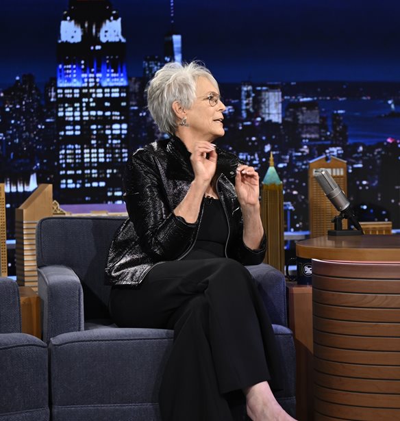 &quot;&#x395;&#x3B4;&#x3CE; &#x3B5;&#x3AF;&#x3BD;&#x3B1;&#x3B9; &#x3BA;&#x3C5;&#x3C1;&#x3B9;&#x3BF;&#x3BB;&#x3B5;&#x3BA;&#x3C4;&#x3B9;&#x3BA;&#x3AC; &#x3C4;&#x3BF; &#x3BC;&#x3AD;&#x3C1;&#x3BF;&#x3C2; &#x3CC;&#x3C0;&#x3BF;&#x3C5; &#x3B6;&#x3C9;&quot; | &#x397; Jamie Lee Curtis &#x3BB;&#x3C5;&#x3B3;&#x3AF;&#x3B6;&#x3B5;&#x3B9; &#x3BC;&#x3B9;&#x3BB;&#x3CE;&#x3BD;&#x3C4;&#x3B1;&#x3C2; &#x3B3;&#x3B9;&#x3B1; &#x3C4;&#x3B9;&#x3C2; &quot;&#x3C4;&#x3C1;&#x3BF;&#x3BC;&#x3B1;&#x3BA;&#x3C4;&#x3B9;&#x3BA;&#x3AD;&#x3C2;&quot; &#x3C0;&#x3C5;&#x3C1;&#x3BA;&#x3B1;&#x3B3;&#x3B9;&#x3AD;&#x3C2; &#x3C3;&#x3C4;&#x3BF; &#x39B;&#x3BF;&#x3C2; &#x386;&#x3BD;&#x3C4;&#x3B6;&#x3B5;&#x3BB;&#x3B5;&#x3C2;