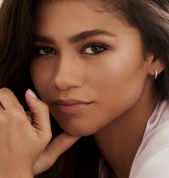 Zendaya | &#x391;&#x3C5;&#x3C4;&#x3AC; &#x3B5;&#x3AF;&#x3BD;&#x3B1;&#x3B9; &#x3C4;&#x3B1; &#x3BA;&#x3B1;&#x3BB;&#x3CD;&#x3C4;&#x3B5;&#x3C1;&#x3B1; &#x3BC;&#x3B1;&#x3BA;&#x3B9;&#x3B3;&#x3B9;&#x3AC;&#x3B6; &#x3C0;&#x3BF;&#x3C5; &#x3BC;&#x3B1;&#x3C2; &#x3AD;&#x3C7;&#x3B5;&#x3B9; &#x3B4;&#x3B5;&#x3AF;&#x3BE;&#x3B5;&#x3B9;