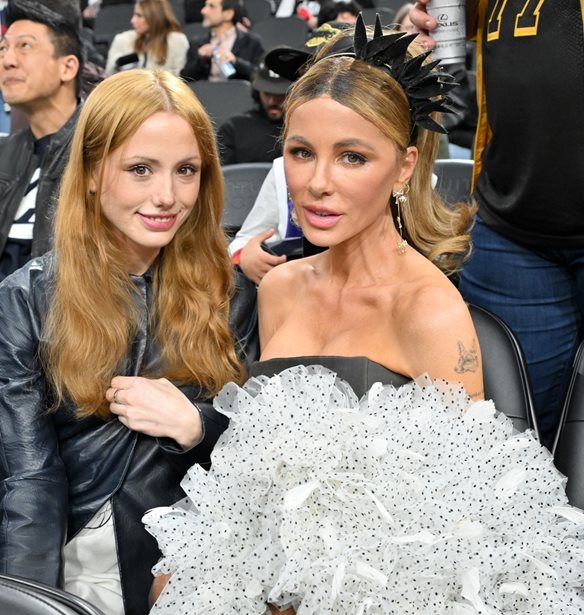 Kate Beckinsale &amp; Lily Mo Sheen | Με twin look &amp; ομοιότητα που σοκάρει