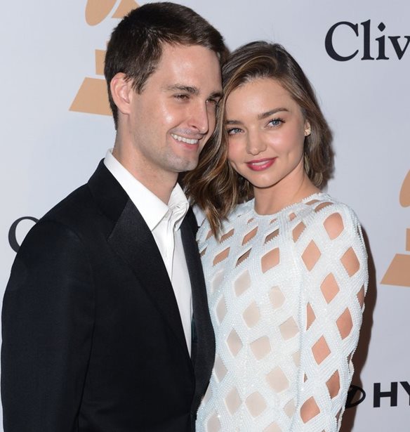 Miranda Kerr: &#x388;&#x3B3;&#x3B9;&#x3BD;&#x3B5; &#x3BC;&#x3B1;&#x3BC;&#x3AC; &#x3B3;&#x3B9;&#x3B1; &#x3B4;&#x3B5;&#x3CD;&#x3C4;&#x3B5;&#x3C1;&#x3B7; &#x3C6;&#x3BF;&#x3C1;&#x3AC;!