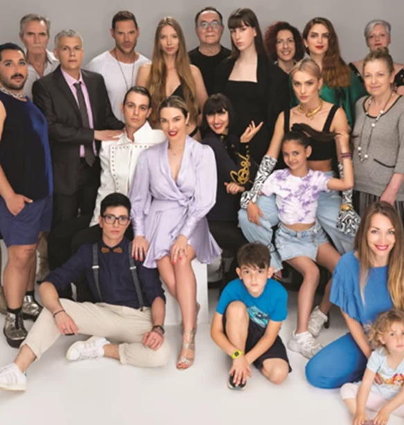 Happy people | &#x397; &#x3B5;&#x3C4;&#x3B1;&#x3B9;&#x3C1;&#x3B5;&#x3AF;&#x3B1; &#x3BC;&#x3B5; &#x3C4;&#x3B1; &#x3C7;&#x3AF;&#x3BB;&#x3B9;&#x3B1; &#x3C0;&#x3C1;&#x3CC;&#x3C3;&#x3C9;&#x3C0;&#x3B1;