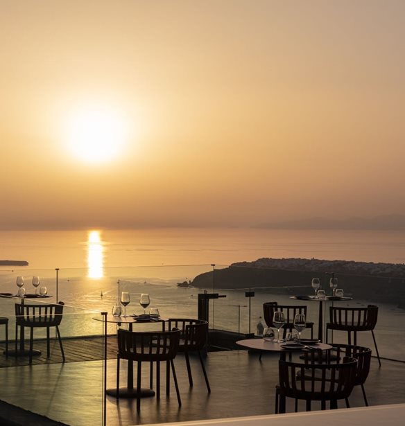 Fine Dining News | &#x3A4;&#x3C1;&#x3B5;&#x3B9;&#x3C2; &#x3B2;&#x3C1;&#x3B1;&#x3B2;&#x3B5;&#x3C5;&#x3BC;&#x3AD;&#x3BD;&#x3BF;&#x3B9; &#x3C3;&#x3B5;&#x3C6; &#x3C4;&#x3BF;&#x3C5; &#x3B5;&#x3BE;&#x3C9;&#x3C4;&#x3B5;&#x3C1;&#x3B9;&#x3BA;&#x3BF;&#x3CD; &#x3AD;&#x3C1;&#x3C7;&#x3BF;&#x3BD;&#x3C4;&#x3B1;&#x3B9; &#x3C3;&#x3C4;&#x3B7;&#x3BD; &#x395;&#x3BB;&#x3BB;&#x3AC;&#x3B4;&#x3B1; &#x3B3;&#x3B9;&#x3B1; &#x3C4;&#x3C1;&#x3B5;&#x3B9;&#x3C2; &#x3B4;&#x3B9;&#x3B1;&#x3C6;&#x3BF;&#x3C1;&#x3B5;&#x3C4;&#x3B9;&#x3BA;&#x3AD;&#x3C2; &#x3B3;&#x3B1;&#x3C3;&#x3C4;&#x3C1;&#x3BF;&#x3BD;&#x3BF;&#x3BC;&#x3B9;&#x3BA;&#x3AD;&#x3C2; &#x3C3;&#x3C5;&#x3BD;&#x3B1;&#x3BD;&#x3C4;&#x3AE;&#x3C3;&#x3B5;&#x3B9;&#x3C2;