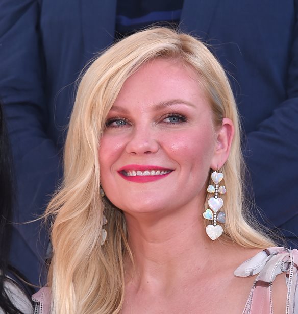 Kirsten Dunst | M&#x3CC;&#x3BB;&#x3B9;&#x3C2; &#x3B1;&#x3C0;&#x3AD;&#x3BA;&#x3C4;&#x3B7;&#x3C3;&#x3B5; &#x3C4;&#x3BF; &#x3B4;&#x3B9;&#x3BA;&#x3CC; &#x3C4;&#x3B7;&#x3C2; &#x3B1;&#x3C3;&#x3C4;&#x3AD;&#x3C1;&#x3B9; &#x3C3;&#x3C4;&#x3BF; Hollywood Walk of Fame
