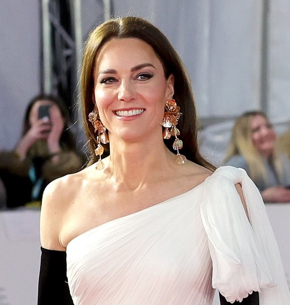 Kate Middleton | &#x3A6;&#x3CC;&#x3C1;&#x3B5;&#x3C3;&#x3B5; &#x3C4;&#x3BF; must have &#x3C6;&#x3CC;&#x3C1;&#x3B5;&#x3BC;&#x3B1; &#x3C4;&#x3BF;&#x3C5; &#x3BA;&#x3B1;&#x3BB;&#x3BF;&#x3BA;&#x3B1;&#x3B9;&#x3C1;&#x3B9;&#x3BF;&#x3CD;
