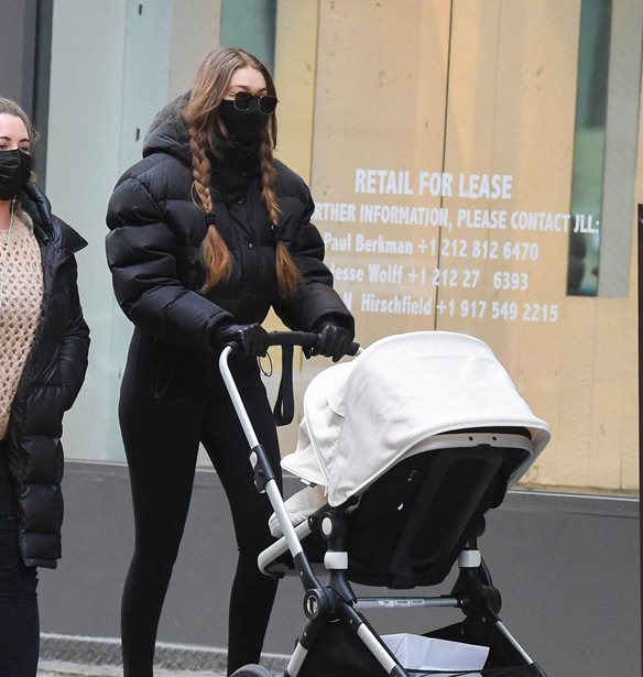 Gigi Hadid | &#x391;&#x3C0;&#x3BF;&#x3BA;&#x3AC;&#x3BB;&#x3C5;&#x3C8;&#x3B5; &#x3C4;&#x3BF; &#x3CC;&#x3BD;&#x3BF;&#x3BC;&#x3B1; &#x3C4;&#x3BF;&#x3C5; &#x3BC;&#x3C9;&#x3C1;&#x3BF;&#x3CD; &#x3C4;&#x3B7;&#x3C2;