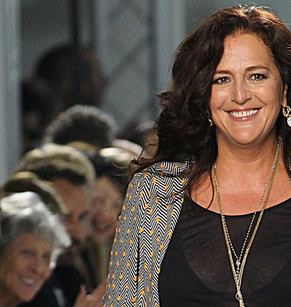 &#x397; Angela Missoni &#x3C0;&#x3B1;&#x3C1;&#x3B1;&#x3B9;&#x3C4;&#x3B5;&#x3AF;&#x3C4;&#x3B1;&#x3B9; &#x3B1;&#x3C0;&#x3CC; &#x3B4;&#x3B9;&#x3B5;&#x3C5;&#x3B8;&#x3CD;&#x3BD;&#x3C4;&#x3C1;&#x3B9;&#x3B1; &#x3B4;&#x3B7;&#x3BC;&#x3B9;&#x3BF;&#x3C5;&#x3C1;&#x3B3;&#x3B9;&#x3BA;&#x3BF;&#x3CD; &#x3C4;&#x3BF;&#x3C5; Missoni