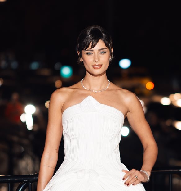 &#x39F;&#x3B9; &#x3B1;&#x3B3;&#x3B1;&#x3C0;&#x3B7;&#x3BC;&#x3AD;&#x3BD;&#x3B5;&#x3C2; &#x3BC;&#x3AC;&#x3C3;&#x3BA;&#x3B5;&#x3C2; &#x3C0;&#x3C1;&#x3BF;&#x3C3;&#x3CE;&#x3C0;&#x3BF;&#x3C5; &#x3C4;&#x3B7;&#x3C2; beauty editor &#x3B3;&#x3B9;&#x3B1; &#x3AC;&#x3BC;&#x3B5;&#x3C3;&#x3BF; boost &#x3BB;&#x3B1;&#x3BC;&#x3C8;&#x3B7;&#x3C2; &#x3C3;&#x3C4;&#x3B9;&#x3C2; &#x3B3;&#x3B9;&#x3BF;&#x3C1;&#x3C4;&#x3AD;&#x3C2;