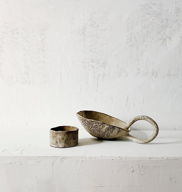 LAVA_: &#x3A4;&#x3B1; &#x3BA;&#x3B5;&#x3C1;&#x3B1;&#x3BC;&#x3B9;&#x3BA;&#x3AC; &#x3C9;&#x3C2; &#x3AD;&#x3C1;&#x3B3;&#x3B1; &#x3C4;&#x3AD;&#x3C7;&#x3BD;&#x3B7;&#x3C2;