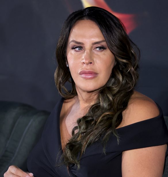 Karla Sof&#xED;a Gasc&#xF3;n | &#x397; &#x3B4;&#x3B9;&#x3B1;&#x3BC;&#x3AC;&#x3C7;&#x3B7; &#x3B3;&#x3CD;&#x3C1;&#x3C9; &#x3B1;&#x3C0;&#x3CC; &#x3C4;&#x3B7;&#x3BD; &#x3C0;&#x3C1;&#x3C9;&#x3C4;&#x3B1;&#x3B3;&#x3C9;&#x3BD;&#x3AF;&#x3C3;&#x3C4;&#x3C1;&#x3B9;&#x3B1; &#x3C4;&#x3BF;&#x3C5; Emilia Perez