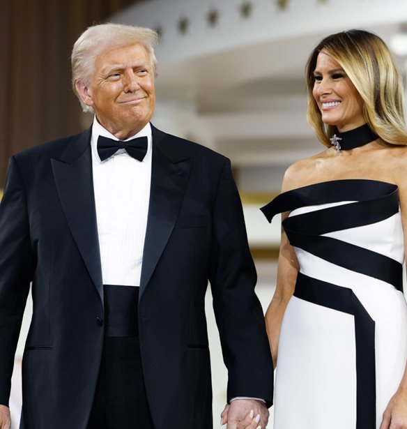 &#x397; Melania Trump &#x3BC;&#x3B5; strapless &#x3BC;&#x3B1;&#x3BA;&#x3C1;&#x3CD; &#x3C6;&#x3CC;&#x3C1;&#x3B5;&#x3BC;&#x3B1; &#x3C3;&#x3C4;&#x3BF; Inauguration Night Ball