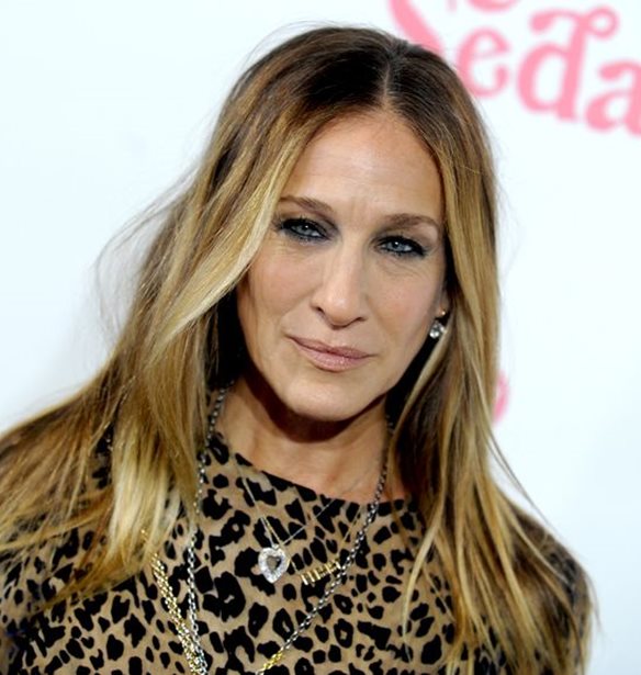 &#x397; Sarah Jessica Parker &#x3C3;&#x3C5;&#x3BD;&#x3B5;&#x3C1;&#x3B3;&#x3AC;&#x3B6;&#x3B5;&#x3C4;&#x3B1;&#x3B9; &#x3BC;&#x3B5; &#x3C4;&#x3B7; Gap &#x3B3;&#x3B9;&#x3B1; &#x3BC;&#x3B9;&#x3B1; &#x3C0;&#x3B1;&#x3B9;&#x3B4;&#x3B9;&#x3BA;&#x3AE; &#x3C3;&#x3C5;&#x3BB;&#x3BB;&#x3BF;&#x3B3;&#x3AE;