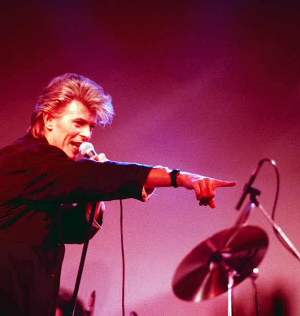 &#x388;&#x3BD;&#x3B1; &#x3BC;&#x3BF;&#x3BD;&#x3B1;&#x3B4;&#x3B9;&#x3BA;&#x3CC; video &#x3BA;&#x3C5;&#x3BA;&#x3BB;&#x3BF;&#x3C6;&#x3CC;&#x3C1;&#x3B7;&#x3C3;&#x3B5; &#x3B3;&#x3B9;&#x3B1; &#x3C4;&#x3BF; Space Oddity &#x3C4;&#x3BF;&#x3C5; David Bowie