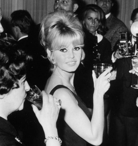 Βrigitte Bardot: "Είναι λυπηρό να γερνάς, αλλά ωραίο να ωριμάζεις" - Oι ατάκες που άφησαν εποχή