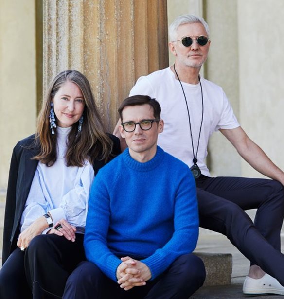 Erdem x H&amp;M: &#x38C;&#x3BB;&#x3B1; &#x3CC;&#x3C3;&#x3B1; &#x3BE;&#x3AD;&#x3C1;&#x3BF;&#x3C5;&#x3BC;&#x3B5; &#x3B3;&#x3B9;&#x3B1; &#x3C4;&#x3B7; &#x3C3;&#x3C5;&#x3BD;&#x3B5;&#x3C1;&#x3B3;&#x3B1;&#x3C3;&#x3AF;&#x3B1; &#x3C4;&#x3B9;&#x3C2; &#x3C7;&#x3C1;&#x3BF;&#x3BD;&#x3B9;&#x3AC;&#x3C2;