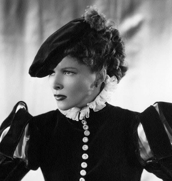 Katharine Hepburn | &#x397; &#x3BA;&#x3BF;&#x3C1;&#x3C5;&#x3C6;&#x3B1;&#x3AF;&#x3B1;, &#x3B1;&#x3C3;&#x3C5;&#x3BC;&#x3B2;&#x3AF;&#x3B2;&#x3B1;&#x3C3;&#x3C4;&#x3B7; &#x3C3;&#x3C4;&#x3B1;&#x3C1; &#x3C4;&#x3C9;&#x3BD; &#x3C4;&#x3B5;&#x3C3;&#x3C3;&#x3AC;&#x3C1;&#x3C9;&#x3BD; &#x38C;&#x3C3;&#x3BA;&#x3B1;&#x3C1;