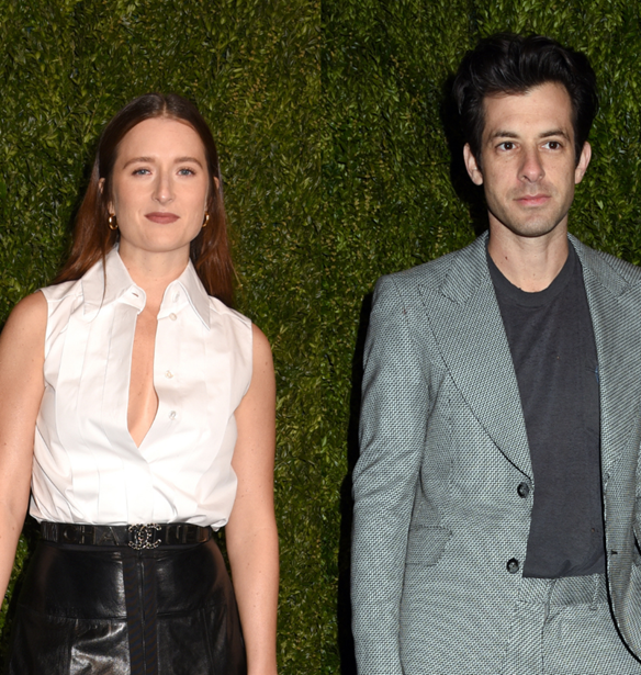 Grace Gummer | &#x397; &#x3BA;&#x3CC;&#x3C1;&#x3B7; &#x3C4;&#x3B7;&#x3C2; Meryl Streep &#x3C0;&#x3B1;&#x3BD;&#x3C4;&#x3C1;&#x3B5;&#x3CD;&#x3C4;&#x3B7;&#x3BA;&#x3B5; &#x3C4;&#x3BF;&#x3BD; Mark Ronson - &#x397; &#x3C4;&#x3C1;&#x3C5;&#x3C6;&#x3B5;&#x3C1;&#x3AE; &#x3C6;&#x3C9;&#x3C4;&#x3BF;&#x3B3;&#x3C1;&#x3B1;&#x3C6;&#x3AF;&#x3B1; &#x3B1;&#x3C0;&#x3CC; &#x3C4;&#x3BF;&#x3BD; &#x3B3;&#x3AC;&#x3BC;&#x3BF; &#x3C4;&#x3BF;&#x3C5;&#x3C2;