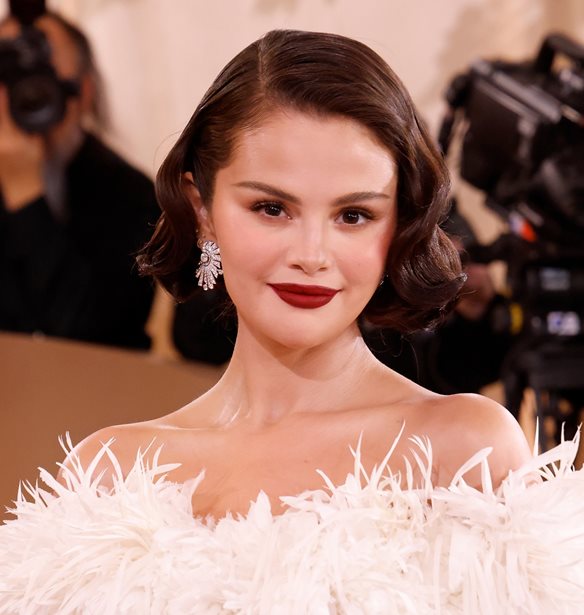 Selena Gomez | Είναι έγκυος; Ποιες κινήσεις πυροδότησαν τα σενάρια;