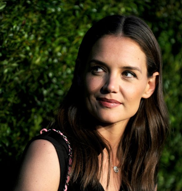 Katie Holmes-Jamie Fox: &#x39C;&#x3B5; &#x3B1;&#x3C5;&#x3C4;&#x3CC;&#x3BD; &#x3C4;&#x3BF;&#x3BD; &#x3C4;&#x3C1;&#x3CC;&#x3C0;&#x3BF; &#x3B5;&#x3C0;&#x3B9;&#x3B2;&#x3B5;&#x3B2;&#x3B1;&#x3AF;&#x3C9;&#x3C3;&#x3B1;&#x3BD; &#x3C4;&#x3B7; &#x3C3;&#x3C7;&#x3AD;&#x3C3;&#x3B7; &#x3C4;&#x3BF;&#x3C5;&#x3C2;