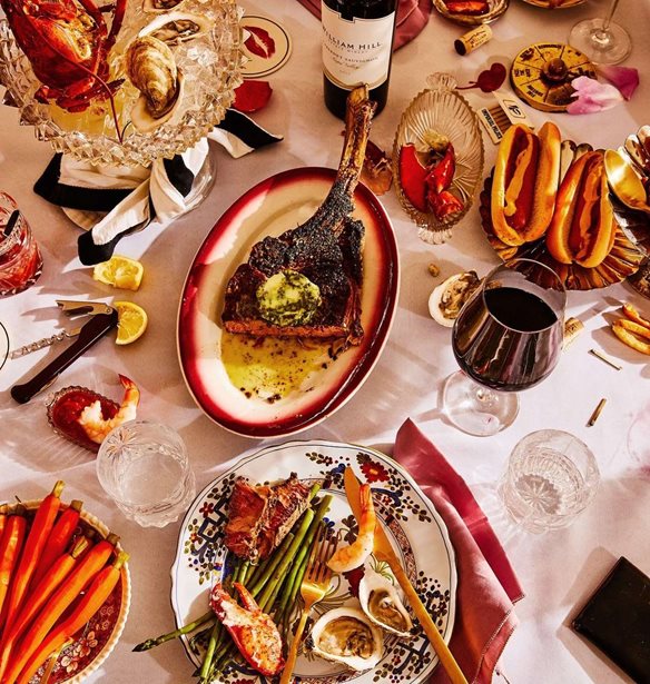 &#x3A4;&#x3BF; &#x3C4;&#x3AD;&#x3BB;&#x3B5;&#x3B9;&#x3BF; dinner party, &#x3B2;&#x3AE;&#x3BC;&#x3B1;-&#x3B2;&#x3AE;&#x3BC;&#x3B1;