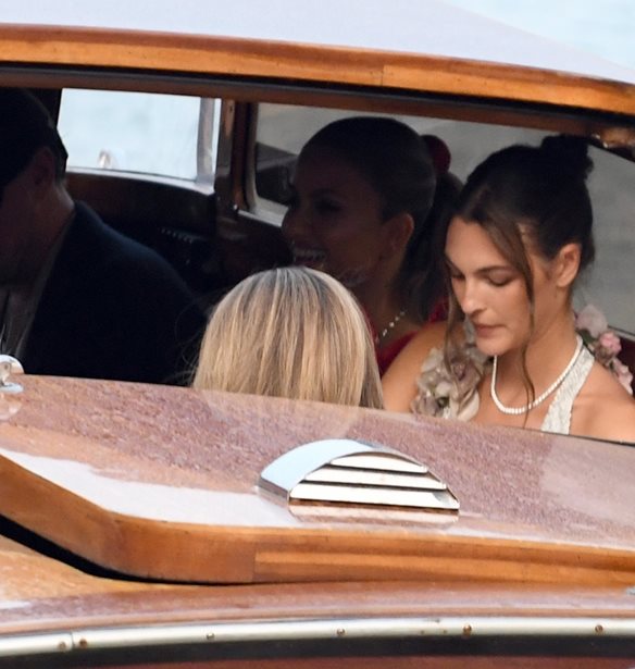 Leonardo di Caprio | &#x399;&#x3B4;&#x3B9;&#x3B1;&#x3AF;&#x3C4;&#x3B5;&#x3C1;&#x3B1; &#x3B4;&#x3B9;&#x3B1;&#x3C7;&#x3C5;&#x3C4;&#x3B9;&#x3BA;&#x3CC;&#x3C2; &#x3C3;&#x3C4;&#x3B9;&#x3C2; &#x3B4;&#x3B9;&#x3B1;&#x3BA;&#x3BF;&#x3C0;&#x3AD;&#x3C2; &#x3C4;&#x3BF;&#x3C5; &#x3BC;&#x3B5; &#x3C4;&#x3B7; Vittoria Ceretti &#x3C3;&#x3C4;&#x3B7;&#x3BD; &#x399;&#x3C3;&#x3C0;&#x3B1;&#x3BD;&#x3AF;&#x3B1;