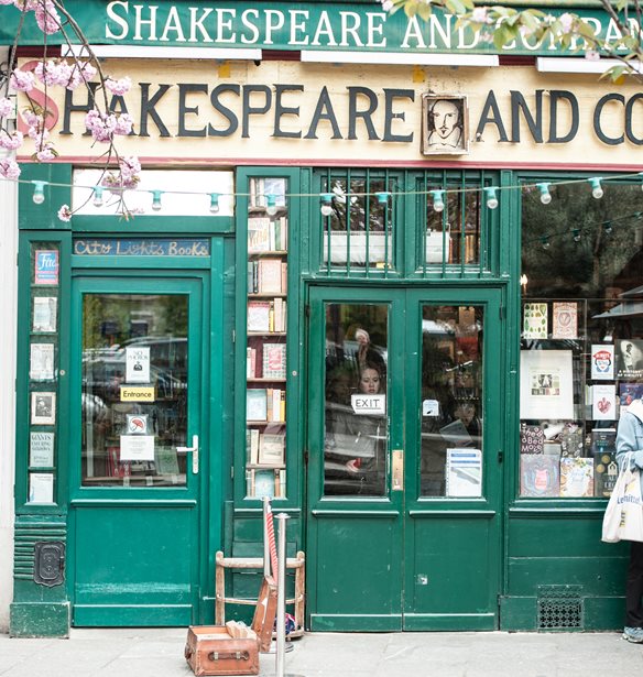 Shakespeare and Co | &#x39F;&#x3B9; &#x3B1;&#x3BD;&#x3B1;&#x3B3;&#x3BD;&#x3CE;&#x3C3;&#x3C4;&#x3B5;&#x3C2; &#x3AD;&#x3BA;&#x3B1;&#x3BD;&#x3B1;&#x3BD; &#x3C4;&#x3BF; &#x3B8;&#x3B1;&#x3CD;&#x3BC;&#x3B1; &#x3C4;&#x3BF;&#x3C5;&#x3C2; &#x3BA;&#x3B1;&#x3B9; &#x3AD;&#x3C3;&#x3C9;&#x3C3;&#x3B1;&#x3BD; &#x3C4;&#x3BF; &#x3B8;&#x3C1;&#x3C5;&#x3BB;&#x3B9;&#x3BA;&#x3CC; &#x3B2;&#x3B9;&#x3B2;&#x3BB;&#x3B9;&#x3BF;&#x3C0;&#x3C9;&#x3BB;&#x3B5;&#x3AF;&#x3BF;