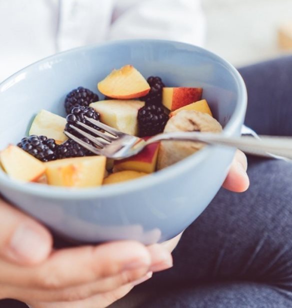 4 σημάδια ότι τρως πολλά φρούτα