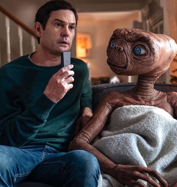 &#x39F; ET &#x3B5;&#x3C0;&#x3AD;&#x3C3;&#x3C4;&#x3C1;&#x3B5;&#x3C8;&#x3B5; &#x3BA;&#x3B1;&#x3B9; &#x3C0;&#x3AC;&#x3BB;&#x3B9; &#x3BC;&#x3B5;&#x3C4;&#x3AC; &#x3B1;&#x3C0;&#x3CC; 37 &#x3C7;&#x3C1;&#x3CC;&#x3BD;&#x3B9;&#x3B1;