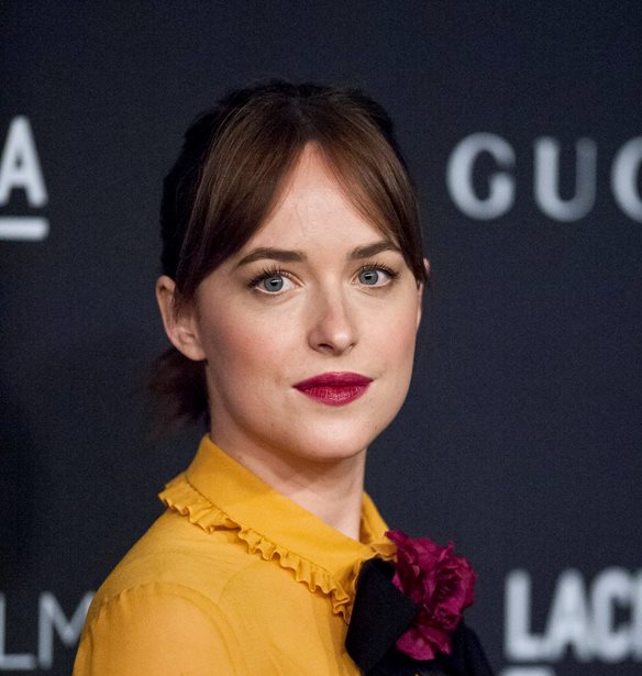 O &#x3BF;&#x3AF;&#x3BA;&#x3BF;&#x3C2; Gucci &#x3B5;&#x3C0;&#x3AD;&#x3BB;&#x3B5;&#x3BE;&#x3B5; &#x3C4;&#x3B7;&#x3BD; Dakota Johnson &#x3B3;&#x3B9;&#x3B1; &#x3AD;&#x3BD;&#x3B1; &#x3BC;&#x3C5;&#x3C3;&#x3C4;&#x3B9;&#x3BA;&#x3CC; &#x3BC;&#x3B5;&#x3BB;&#x3BB;&#x3BF;&#x3BD;&#x3C4;&#x3B9;&#x3BA;&#x3CC; project