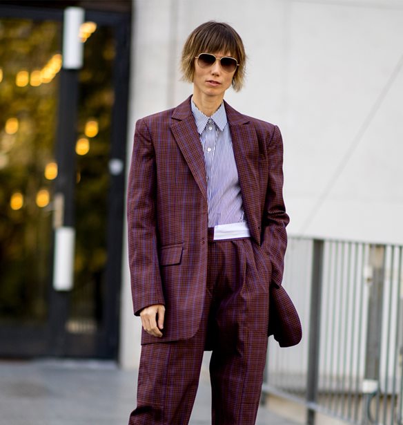 Γυναικείο κοστούμι: Πώς το φορούν στο street style;