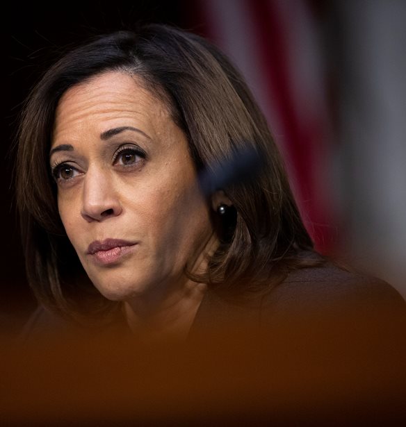 Kamala Harris | &quot;&#x39C;&#x3C0;&#x3BF;&#x3C1;&#x3B5;&#x3AF; &#x3BD;&#x3B1; &#x3B5;&#x3AF;&#x3BC;&#x3B1;&#x3B9; &#x3B7; &#x3C0;&#x3C1;&#x3CE;&#x3C4;&#x3B7; &#x3B3;&#x3C5;&#x3BD;&#x3B1;&#x3AF;&#x3BA;&#x3B1; &#x3C3;&#x3B5; &#x3B1;&#x3C5;&#x3C4;&#x3CC; &#x3C4;&#x3BF; &#x3B3;&#x3C1;&#x3B1;&#x3C6;&#x3B5;&#x3AF;&#x3BF;, &#x3B1;&#x3BB;&#x3BB;&#x3AC; &#x3B4;&#x3B5;&#x3BD; &#x3B8;&#x3B1; &#x3B5;&#x3AF;&#x3BC;&#x3B1;&#x3B9; &#x3B7; &#x3C4;&#x3B5;&#x3BB;&#x3B5;&#x3C5;&#x3C4;&#x3B1;&#x3AF;&#x3B1;&quot;