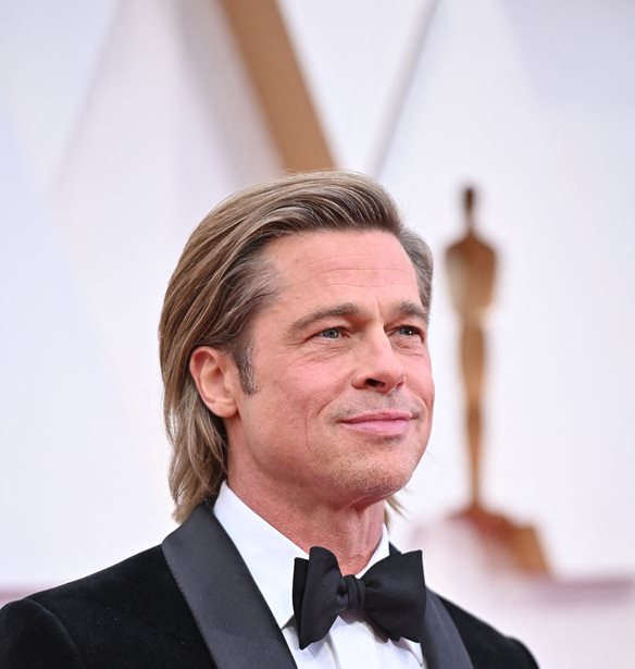 Brad Pitt | &#x39F; &#x3B3;&#x3B9;&#x3BF;&#x3C2; &#x3C4;&#x3BF;&#x3C5;, Pax, &#x3B1;&#x3C1;&#x3BD;&#x3B5;&#x3AF;&#x3C4;&#x3B1;&#x3B9; &#x3BA;&#x3AC;&#x3B8;&#x3B5; &#x3B5;&#x3C0;&#x3B9;&#x3BA;&#x3BF;&#x3B9;&#x3BD;&#x3C9;&#x3BD;&#x3AF;&#x3B1; &#x3BC;&#x3B1;&#x3B6;&#x3AF; &#x3C4;&#x3BF;&#x3C5;