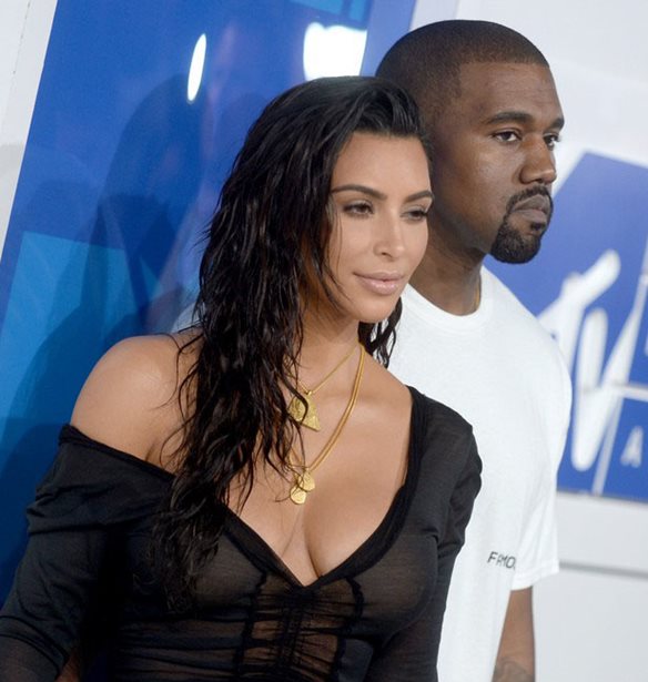 Kim Kardashian-Kanye West | &#x3A0;&#x3CC;&#x3C3;&#x3B1; &#x3C7;&#x3C1;&#x3AE;&#x3BC;&#x3B1;&#x3C4;&#x3B1; &#x3B4;&#x3B9;&#x3B1;&#x3BA;&#x3C5;&#x3B2;&#x3B5;&#x3CD;&#x3BF;&#x3BD;&#x3C4;&#x3B1;&#x3B9; &#x3C3;&#x3C4;&#x3BF; &#x3B4;&#x3B9;&#x3B1;&#x3B6;&#x3CD;&#x3B3;&#x3B9;&#x3CC; &#x3C4;&#x3BF;&#x3C5;&#x3C2;;