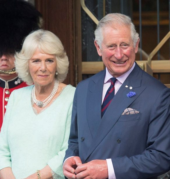&#x3A0;&#x3C1;&#x3AF;&#x3B3;&#x3BA;&#x3B9;&#x3C0;&#x3B1;&#x3C2; &#x39A;&#x3AC;&#x3C1;&#x3BF;&#x3BB;&#x3BF;&#x3C2;- Camilla Parker Bowles: &#x398;&#x3B1; &#x3B5;&#x3C0;&#x3B9;&#x3C3;&#x3BA;&#x3B5;&#x3C6;&#x3B8;&#x3BF;&#x3CD;&#x3BD; &#x3C4;&#x3B7;&#x3BD; &#x395;&#x3BB;&#x3BB;&#x3AC;&#x3B4;&#x3B1;!