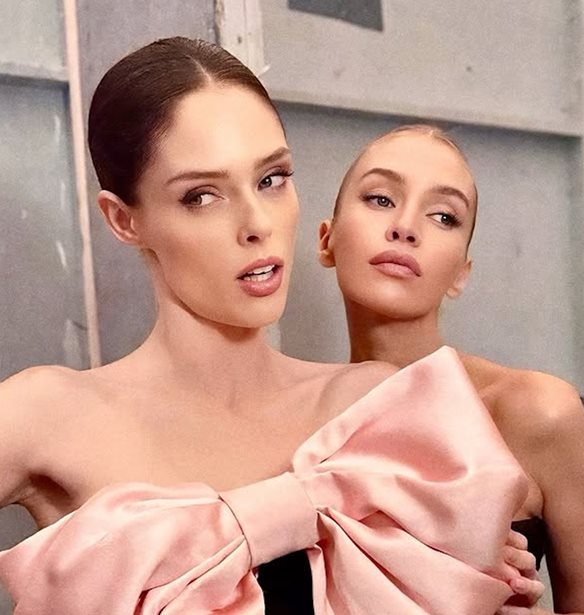 Celia Kritharioti | &#x3A4;&#x3B1; top models &#x3C3;&#x3C4;&#x3BF; catwalk &#x3C4;&#x3B7;&#x3C2; &#x3BD;&#x3AD;&#x3B1;&#x3C2; haute couture &#x3C3;&#x3C5;&#x3BB;&#x3BB;&#x3BF;&#x3B3;&#x3AE;&#x3C2; &#x3BA;&#x3B1;&#x3B9; &#x3BF;&#x3B9; celebrities &#x3C0;&#x3BF;&#x3C5; &#x3C0;&#x3B1;&#x3C1;&#x3B1;&#x3BA;&#x3BF;&#x3BB;&#x3BF;&#x3CD;&#x3B8;&#x3B7;&#x3C3;&#x3B1;&#x3BD; &#x3C4;&#x3BF; show