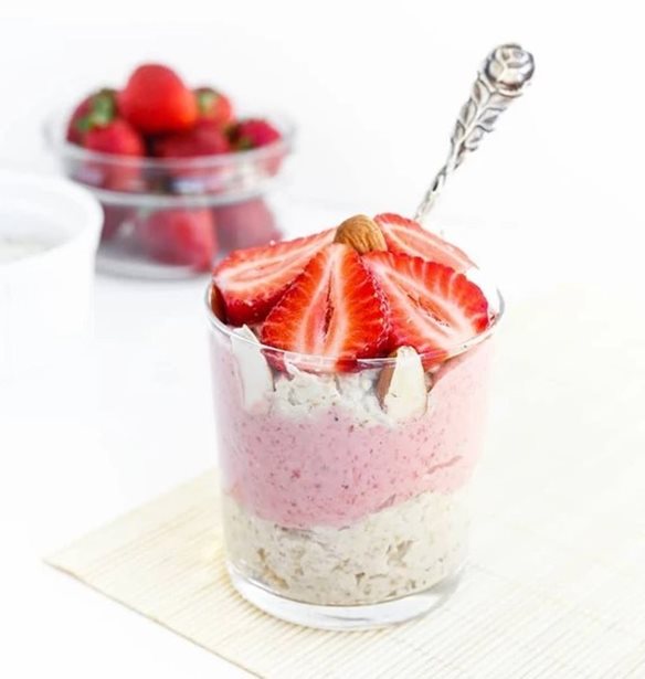 Ρωτήσαμε την health coach όλα όσα θέλεις να μάθεις. Plus: Συνταγή για υγιεινό cheesecake και πίτσα με ζύμη κουνουπιδιού!