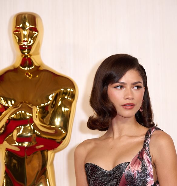 Oscars 2024 | &#x3A4;&#x3B1; &#x3C0;&#x3B9;&#x3BF; &#x3BA;&#x3BF;&#x3BC;&#x3C8;&#x3AC; beauty looks &#x3C3;&#x3C4;&#x3BF; &#x3BA;&#x3CC;&#x3BA;&#x3BA;&#x3B9;&#x3BD;&#x3BF; &#x3C7;&#x3B1;&#x3BB;&#x3AF; &#x3C0;&#x3BF;&#x3C5; &#x3B8;&#x3B1; &#x3C3;&#x3C5;&#x3B6;&#x3B7;&#x3C4;&#x3AC;&#x3BC;&#x3B5; &#x3B3;&#x3B9;&#x3B1; &#x3BA;&#x3B1;&#x3B9;&#x3C1;&#x3CC;