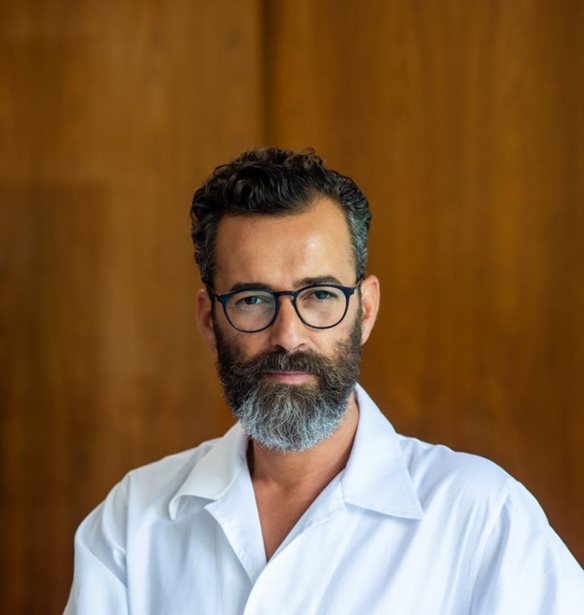 30 years MF - 30 &#x3C7;&#x3C1;&#x3CC;&#x3BD;&#x3B9;&#x3B1; &#x3B5;&#x3BB;&#x3BB;&#x3B7;&#x3BD;&#x3B9;&#x3BA;&#x3AE;&#x3C2; &#x3B4;&#x3B7;&#x3BC;&#x3B9;&#x3BF;&#x3C5;&#x3C1;&#x3B3;&#x3AF;&#x3B1;&#x3C2; | &#x39F; &#x386;&#x3B3;&#x3B3;&#x3B5;&#x3BB;&#x3BF;&#x3C2; &#x39C;&#x3C0;&#x3C1;&#x3AC;&#x3C4;&#x3B7;&#x3C2; &#x3B5;&#x3AF;&#x3BD;&#x3B1;&#x3B9; &quot;Natural Born Designer&quot;