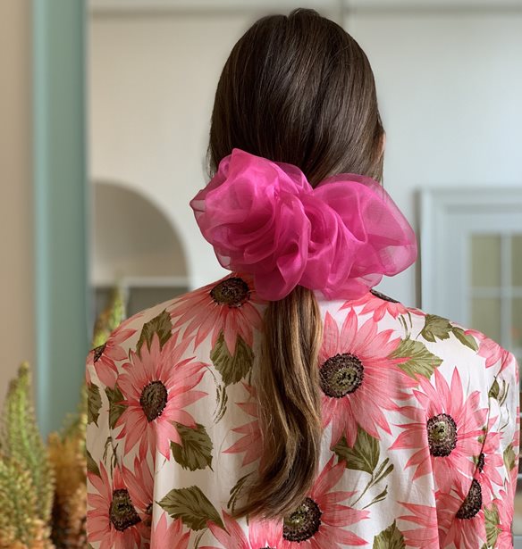 Αυτά τα scrunchies είναι η νέα μας εμμονή στο Instagram