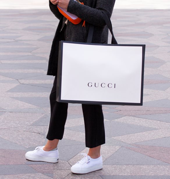 Gucci &amp; Louis Vuitton | &#x395;&#x3AF;&#x3BD;&#x3B1;&#x3B9; &#x3C4;&#x3B1; &#x3B4;&#x3C5;&#x3BF; &#x3C0;&#x3B9;&#x3BF; &#x3C0;&#x3BF;&#x3BB;&#x3CD;&#x3C4;&#x3B9;&#x3BC;&#x3B1; luxury fashion brands &#x3C4;&#x3BF;&#x3C5; &#x3C0;&#x3BB;&#x3B1;&#x3BD;&#x3AE;&#x3C4;&#x3B7;