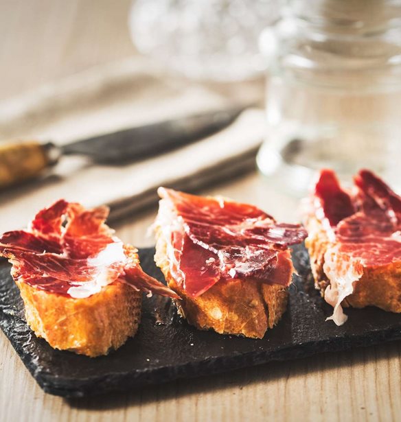 Tickets: &#x39F; Albert Adria &#x3AD;&#x3C7;&#x3B5;&#x3B9; &#x3C4;&#x3BF; &#x3BA;&#x3B1;&#x3BB;&#x3CD;&#x3C4;&#x3B5;&#x3C1;&#x3BF; tapas bar &#x3C3;&#x3C4;&#x3BF;&#x3BD; &#x3BA;&#x3CC;&#x3C3;&#x3BC;&#x3BF;