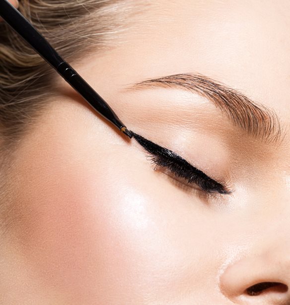 &#x3A0;&#x3BF;&#x3B9;&#x3BF; eyeliner &#x3BC;&#x3BF;&#x3C5; &#x3C4;&#x3B1;&#x3B9;&#x3C1;&#x3B9;&#x3AC;&#x3B6;&#x3B5;&#x3B9; &#x3B1;&#x3BD;&#x3AC;&#x3BB;&#x3BF;&#x3B3;&#x3B1; &#x3BC;&#x3B5; &#x3C4;&#x3BF; &#x3C7;&#x3C1;&#x3CE;&#x3BC;&#x3B1; &#x3C4;&#x3C9;&#x3BD; &#x3BC;&#x3B1;&#x3C4;&#x3B9;&#x3CE;&#x3BD; &#x3BC;&#x3BF;&#x3C5;;
