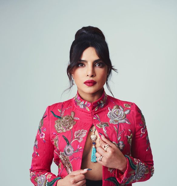 Priyanka Chopra | &#x3A4;&#x3BF; &#x3C3;&#x3AD;&#x3BE;&#x3B9; &#x3BC;&#x3B1;&#x3BD;&#x3B9;&#x3BA;&#x3B9;&#x3BF;&#x3CD;&#x3C1; &#x3C0;&#x3BF;&#x3C5; &#x3B4;&#x3BF;&#x3BA;&#x3B9;&#x3BC;&#x3AC;&#x3C3;&#x3B5; &#x3C3;&#x3C4;&#x3B1; BAFTA Awards 2021