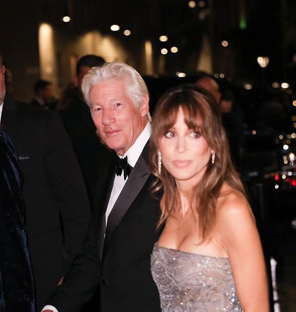 Richard Gere & Alejandra Silva | Γιατί αποφάσισαν να αφήσουν το σπίτι τους στη Μαδρίτη;