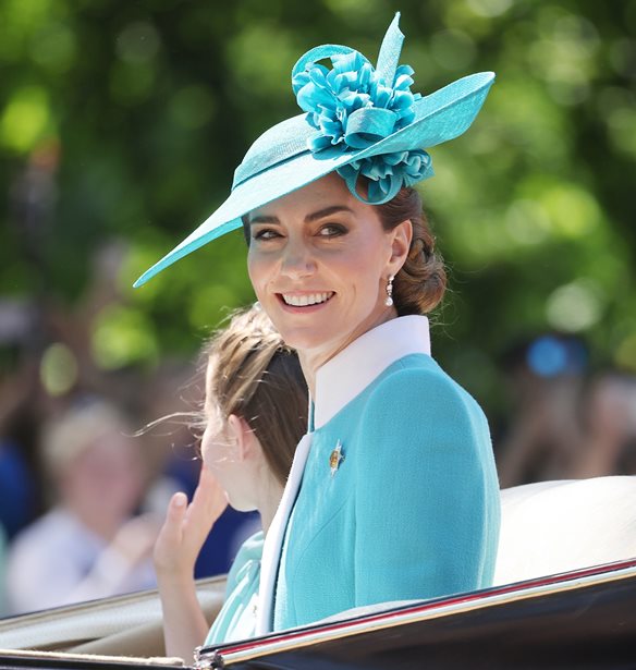 Kate Middleton | &#x3A0;&#x3CE;&#x3C2; &#x3B8;&#x3B1; &#x3B4;&#x3B7;&#x3BC;&#x3B9;&#x3BF;&#x3C5;&#x3C1;&#x3B3;&#x3AE;&#x3C3;&#x3B5;&#x3B9;&#x3C2; &#x3C4;&#x3BF; &#x3C1;&#x3BF;&#x3BC;&#x3B1;&#x3BD;&#x3C4;&#x3B9;&#x3BA;&#x3CC; &#x3C4;&#x3B7;&#x3C2; &#x3C3;&#x3B9;&#x3BD;&#x3B9;&#x3CC;&#x3BD; &#x3BC;&#x3B5; &#x3AD;&#x3BC;&#x3C0;&#x3BD;&#x3B5;&#x3C5;&#x3C3;&#x3B7; &#x3B1;&#x3C0;&#x3CC; &#x3C4;&#x3B1; 50&#x27;s