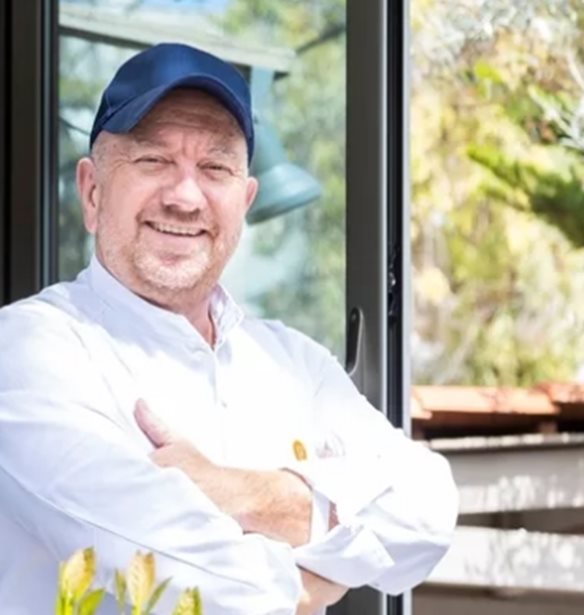 &#x39F; &#x388;&#x3BA;&#x3C4;&#x3BF;&#x3C1;&#x3B1;&#x3C2; &#x39C;&#x3C0;&#x3BF;&#x3C4;&#x3C1;&#x3AF;&#x3BD;&#x3B9; &#x3B5;&#x3AF;&#x3BD;&#x3B1;&#x3B9; &#x3BF; &#x3C0;&#x3B9;&#x3BF; &#x3B5;&#x3C0;&#x3B9;&#x3B4;&#x3C1;&#x3B1;&#x3C3;&#x3C4;&#x3B9;&#x3BA;&#x3CC;&#x3C2; &#x3C3;&#x3B5;&#x3C6; &#x3C4;&#x3B7;&#x3C2; &#x395;&#x3BB;&#x3BB;&#x3AC;&#x3B4;&#x3B1;&#x3C2; -&#x3C3;&#x3CD;&#x3BC;&#x3C6;&#x3C9;&#x3BD;&#x3B1; &#x3BC;&#x3B5; &#x3C4;&#x3BF;&#x3C5;&#x3C2; &#x3AF;&#x3B4;&#x3B9;&#x3BF;&#x3C5;&#x3C2; &#x3C4;&#x3BF;&#x3C5;&#x3C2; &#x3C3;&#x3B5;&#x3C6;