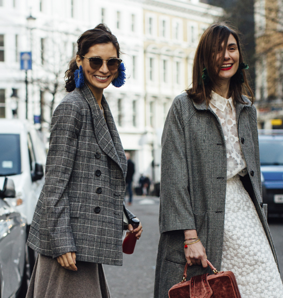 &#x39F;&#x3B9; &#x3BA;&#x3B1;&#x3BB;&#x3CD;&#x3C4;&#x3B5;&#x3C1;&#x3B5;&#x3C2; streetstyle &#x3B5;&#x3BC;&#x3C6;&#x3B1;&#x3BD;&#x3AF;&#x3C3;&#x3B5;&#x3B9;&#x3C2; &#x3B1;&#x3C0;&#x3CC; &#x3C4;&#x3B7;&#x3BD; &#x395;&#x3B2;&#x3B4;&#x3BF;&#x3BC;&#x3AC;&#x3B4;&#x3B1; &#x39C;&#x3CC;&#x3B4;&#x3B1;&#x3C2; &#x3C4;&#x3BF;&#x3C5; &#x39B;&#x3BF;&#x3BD;&#x3B4;&#x3AF;&#x3BD;&#x3BF;&#x3C5;