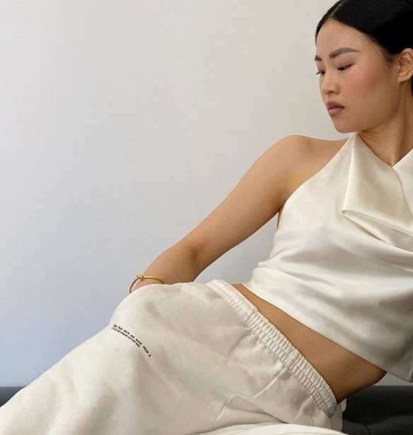 Fashion Inspo | Οι νέες τάσεις που ξεχώρισαν στα homewear looks των fashion girls στο Instagram